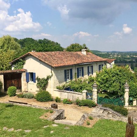 Grange Bleuet Bed and Breakfast Aubeterre-sur-Dronne Eksteriør billede