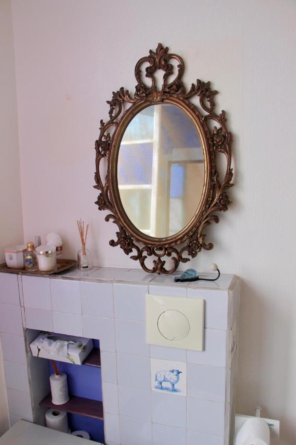 Grange Bleuet Bed and Breakfast Aubeterre-sur-Dronne Eksteriør billede