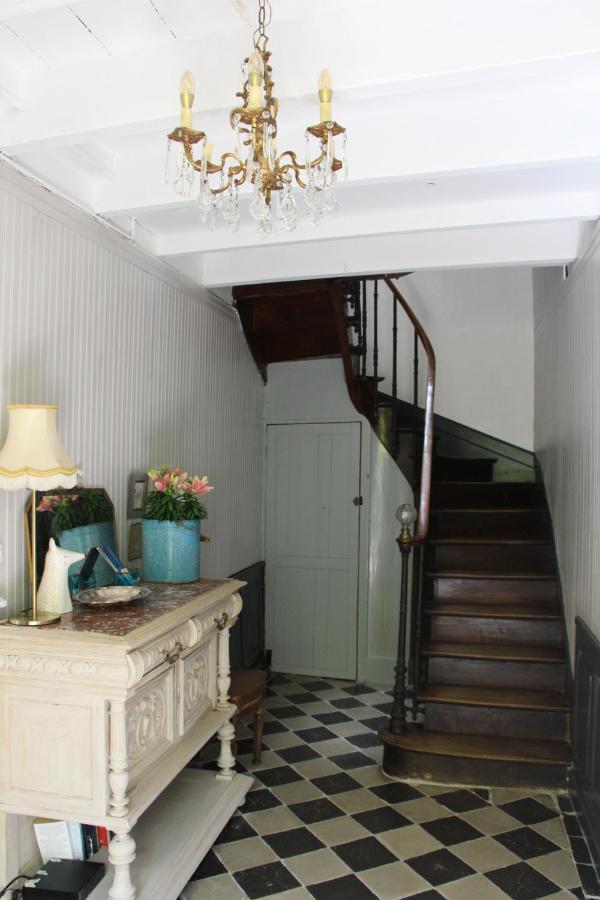 Grange Bleuet Bed and Breakfast Aubeterre-sur-Dronne Eksteriør billede